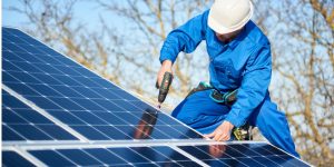Installation Maintenance Panneaux Solaires Photovoltaïques à Gincla